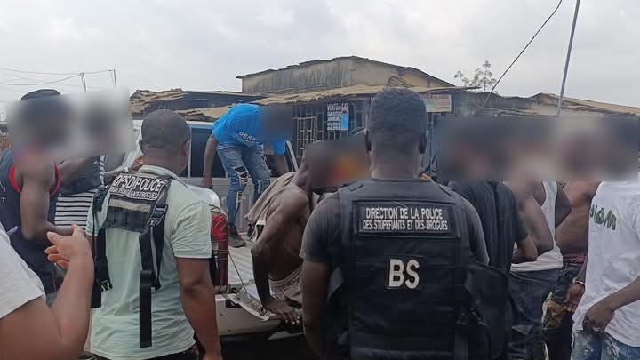 Côte d'ivoire/ Opération Épervier 10 : Démantèlement d'un fumoir à Abobo et arrestation de 10 individus
