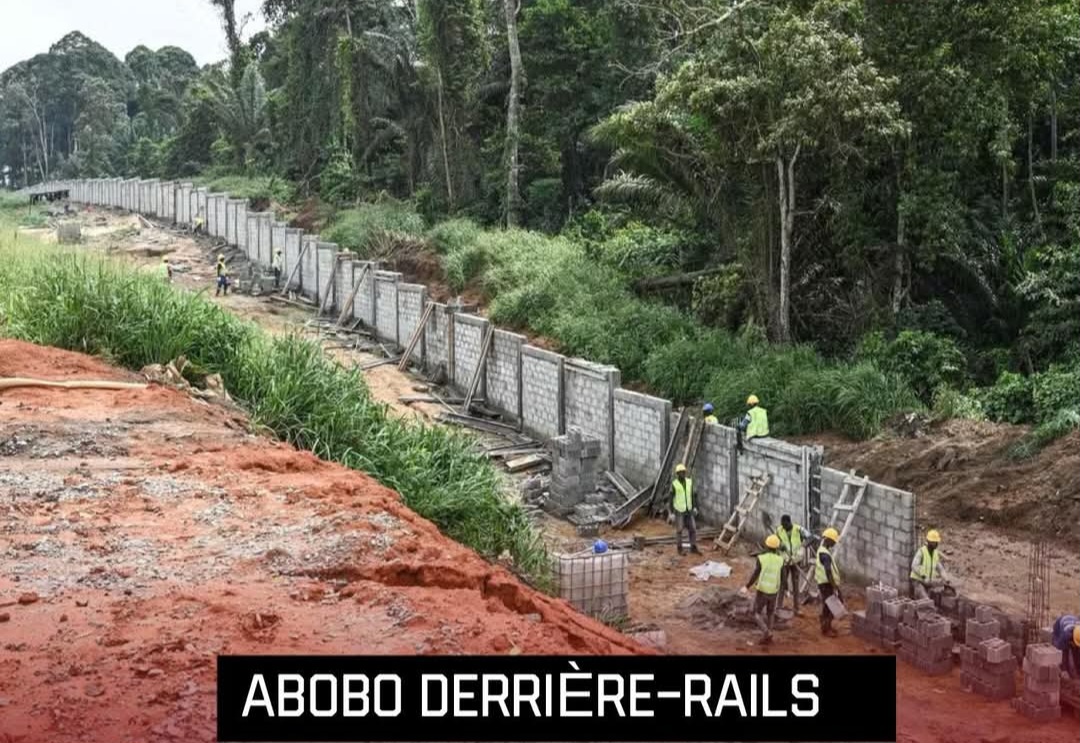 Côte d'ivoire/ Un meurtrier interpellé à la lisière de la forêt du Banco après avoir poignardé son ami avec un tesson de bouteille à Abobo derrière-rails