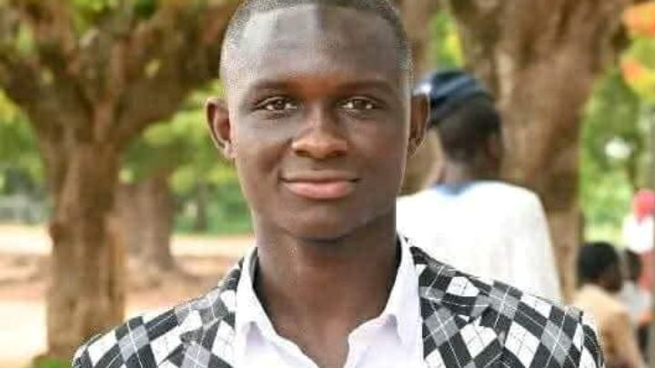 littnorature-l-a-ivoirien-ibrahim-coulibaly-champion-du-monde-de-ponosie-en-espagnol