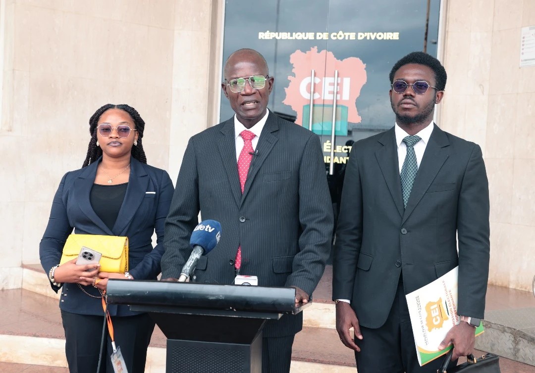 Présidentielle ivoirienne 2025 : Mohamed Kouakou N'Da ouvre le bal du dépôt des dossiers de candidature