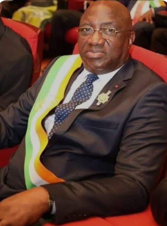 snonat-en-deuil-le-snonateur-mamadou-kano-s-a-noteint-nc-paris-la-nation-salue-un-diplomate-hors-pair