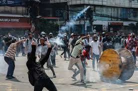 nepal-19-morts-le-parlement-incendie-et-la-demission-du-premier-ministre-apres-des-emeutes