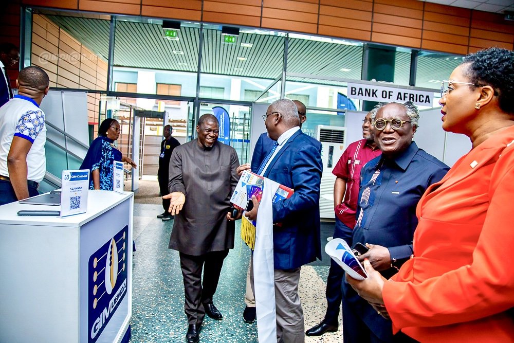 cn-te-d-a-ivoire-abidjan-abrite-le-1er-salon-national-de-la-monnotique